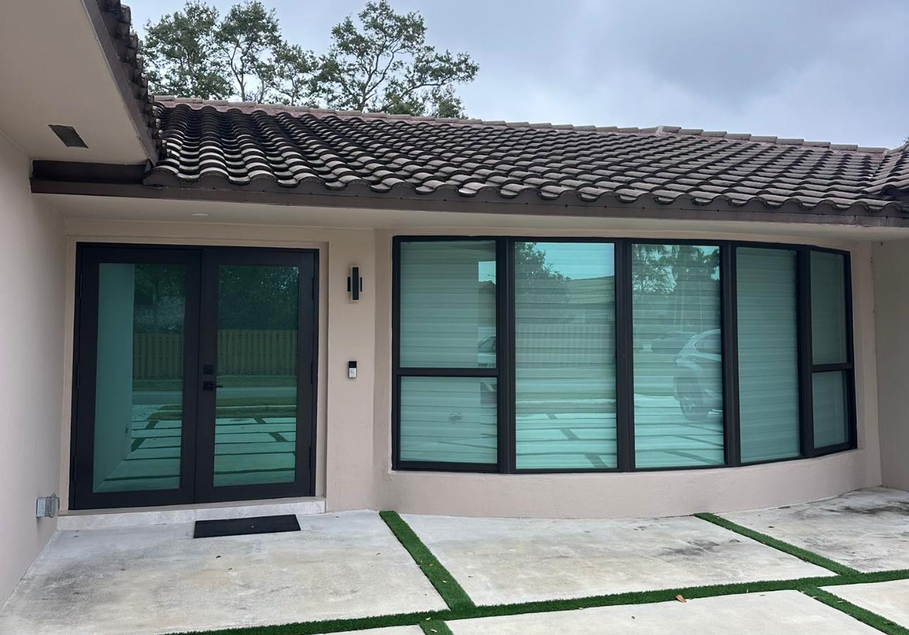 Impact windows and doors installation in Fort Lauderdale completed by East Blue Windows & Doors.